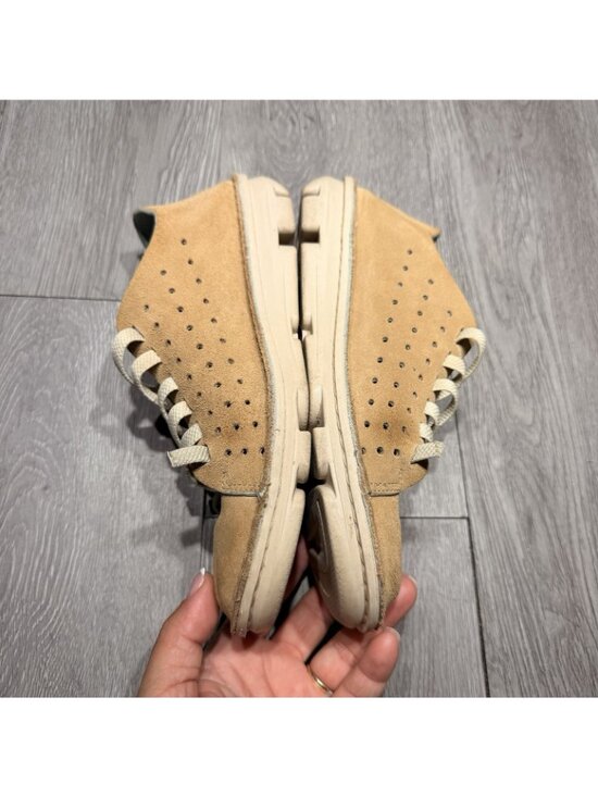 On Foot Silken Low Top Sneaker Perforated Tan Size 38 Spain main image 4